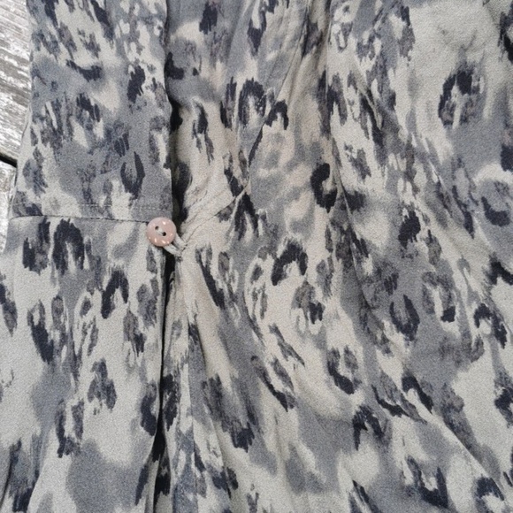 Free People fake love animal print olive green minidress with openback. Size M - Picture 9 of 10